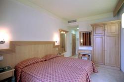 San Andrea Hotel - Gozo. Xlendi Bay. Twin bedroom.